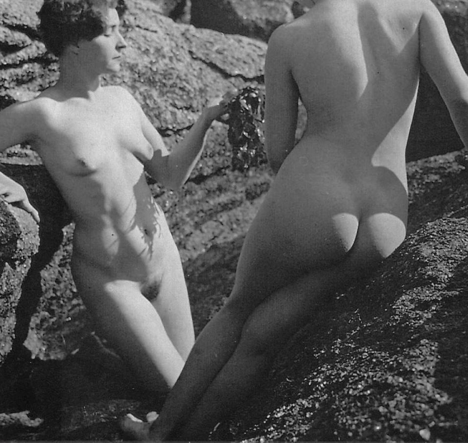 25P Don't Let Clothes Fool You: Girls pre 1960 had Big Butts and