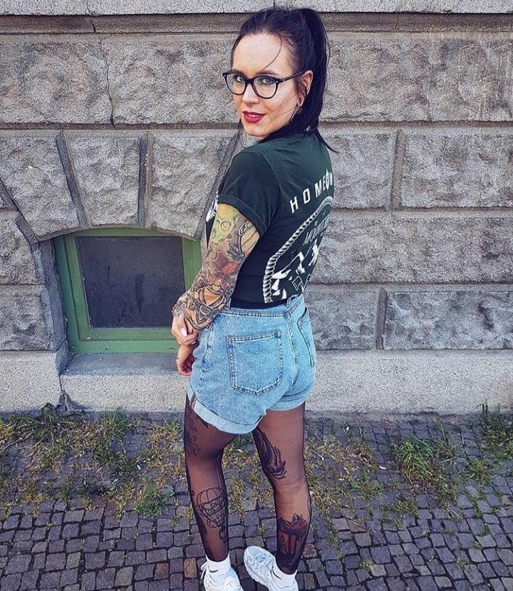 25P Alt Girls 168