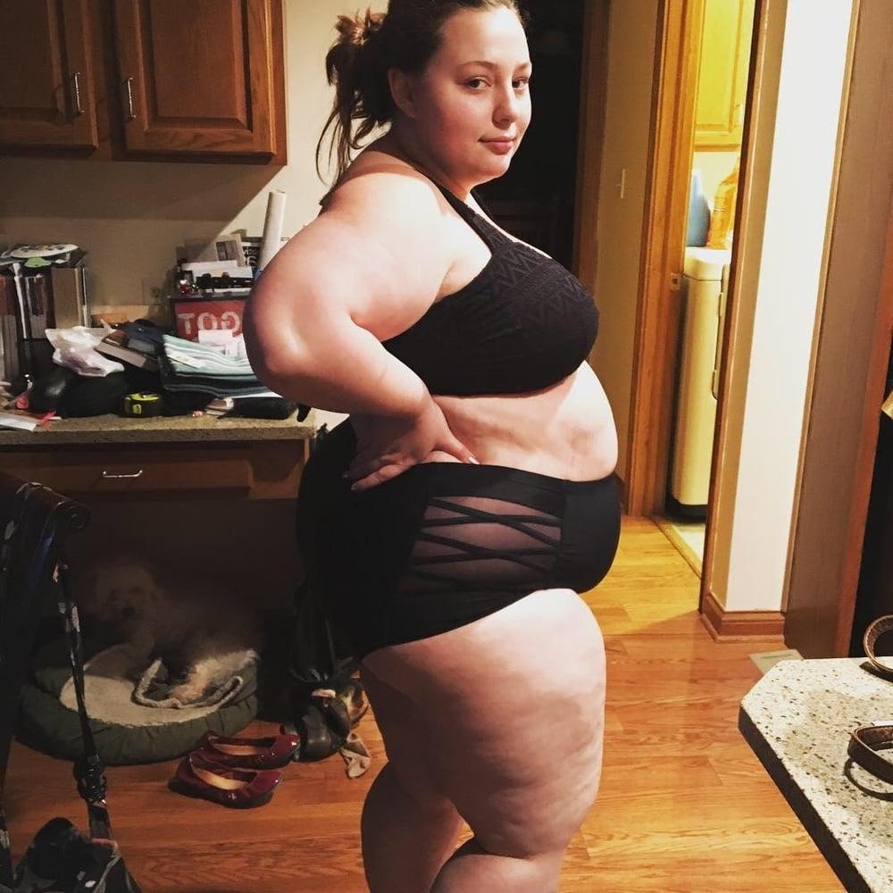 25P Fat Chicks With Deceptively Thin Faces 9