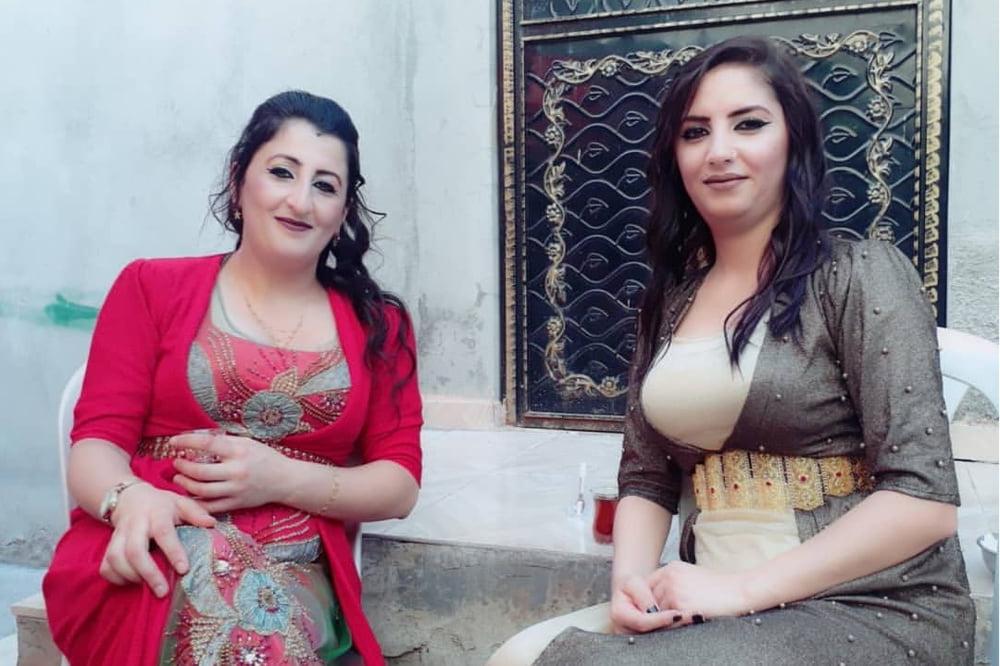 9P Kurdish milf woman's (arabian)