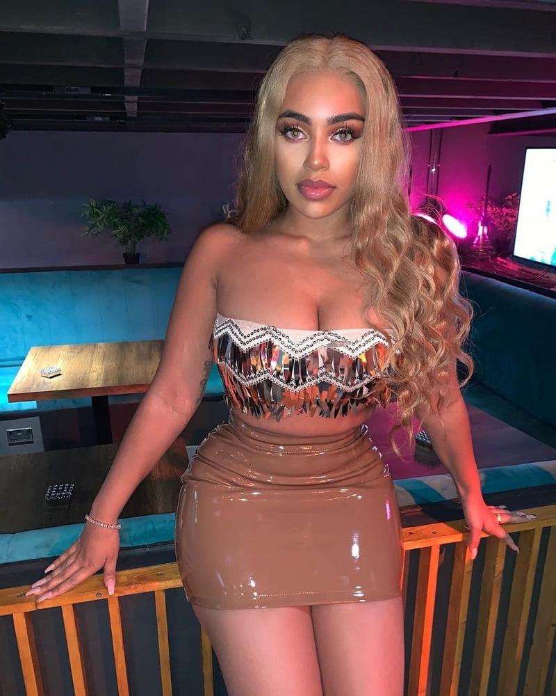 25P Pretty Curvy 2