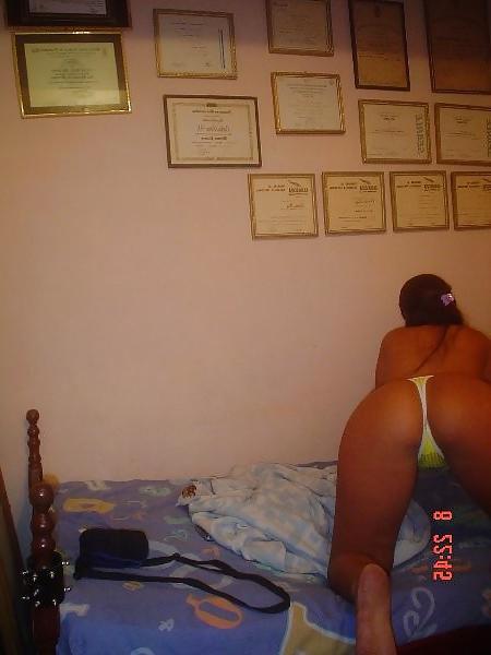 25P Curvy Latin Nice ass