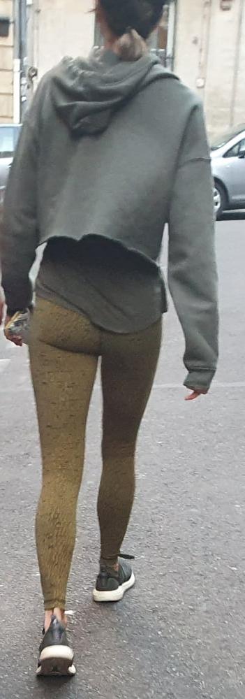 7P MILF' ASS IN TOGA TIGHT PANTS