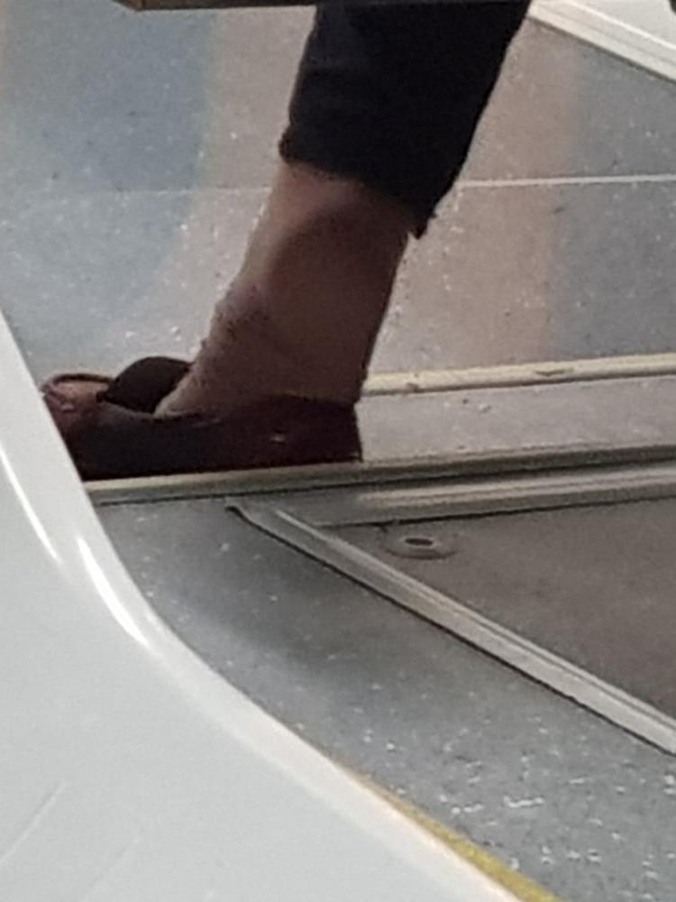 25P Capture nylon  Feet of fat mature latin woman
