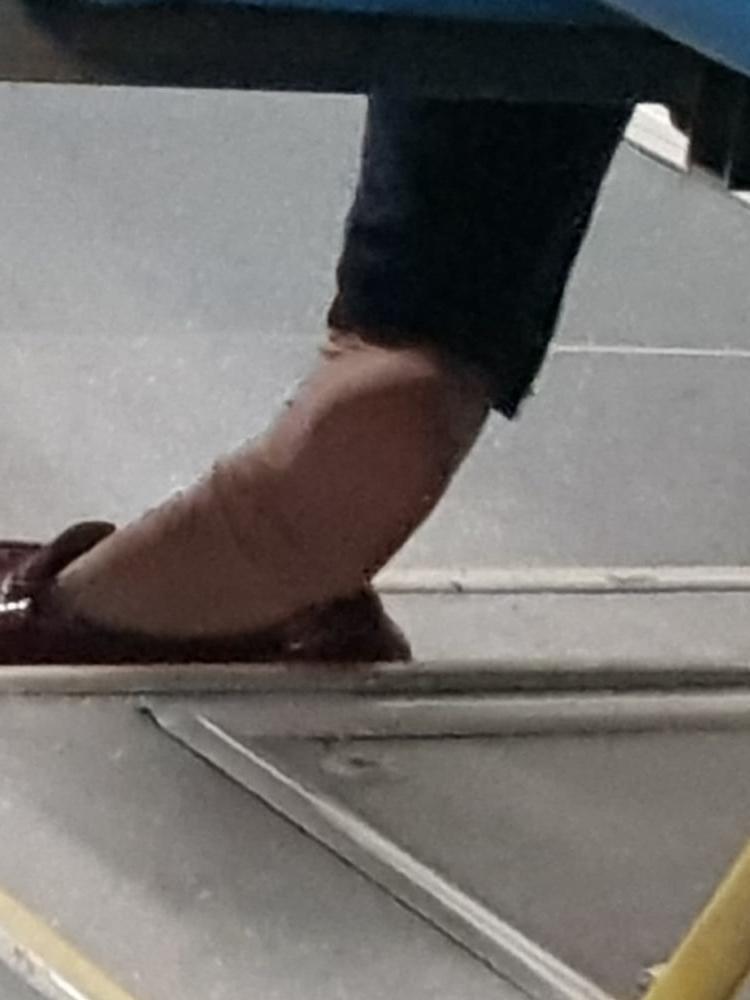 25P Capture nylon  Feet of fat mature latin woman