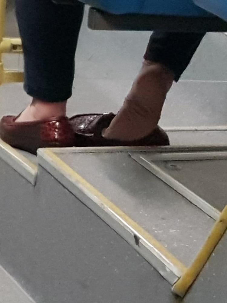 25P Capture nylon  Feet of fat mature latin woman