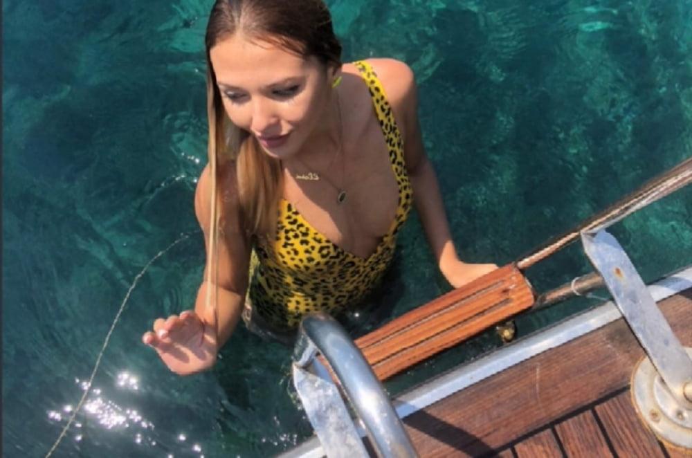 19P Turkish Instagram Girls 82 Esra