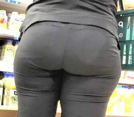 25P BIG JUICY LATINA ASS !! #8
