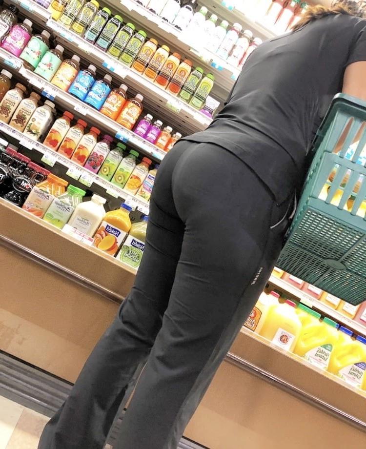 25P BIG JUICY LATINA ASS !! #8