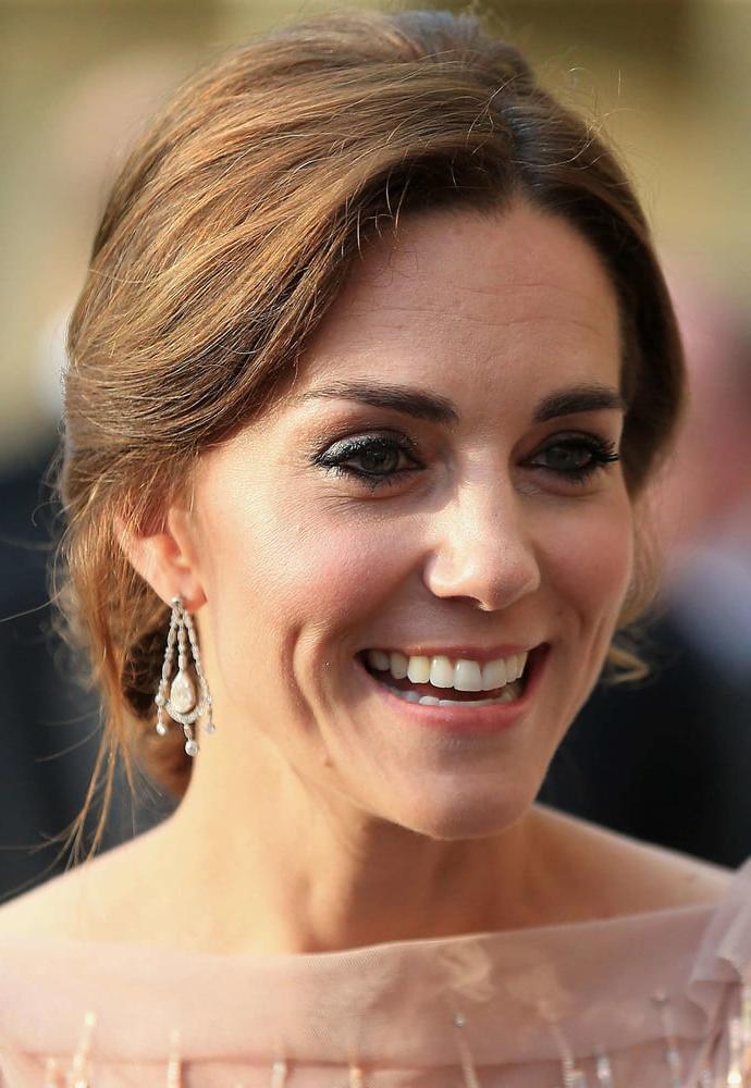 8P Kate Middleton pulling lots of cute faces 3