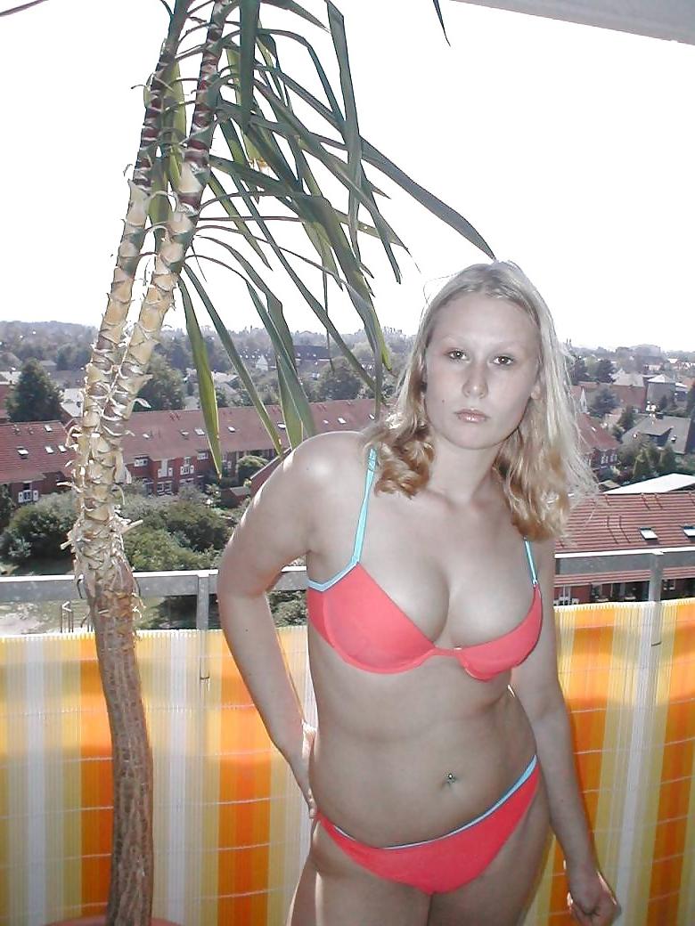 25P Young Chubby British