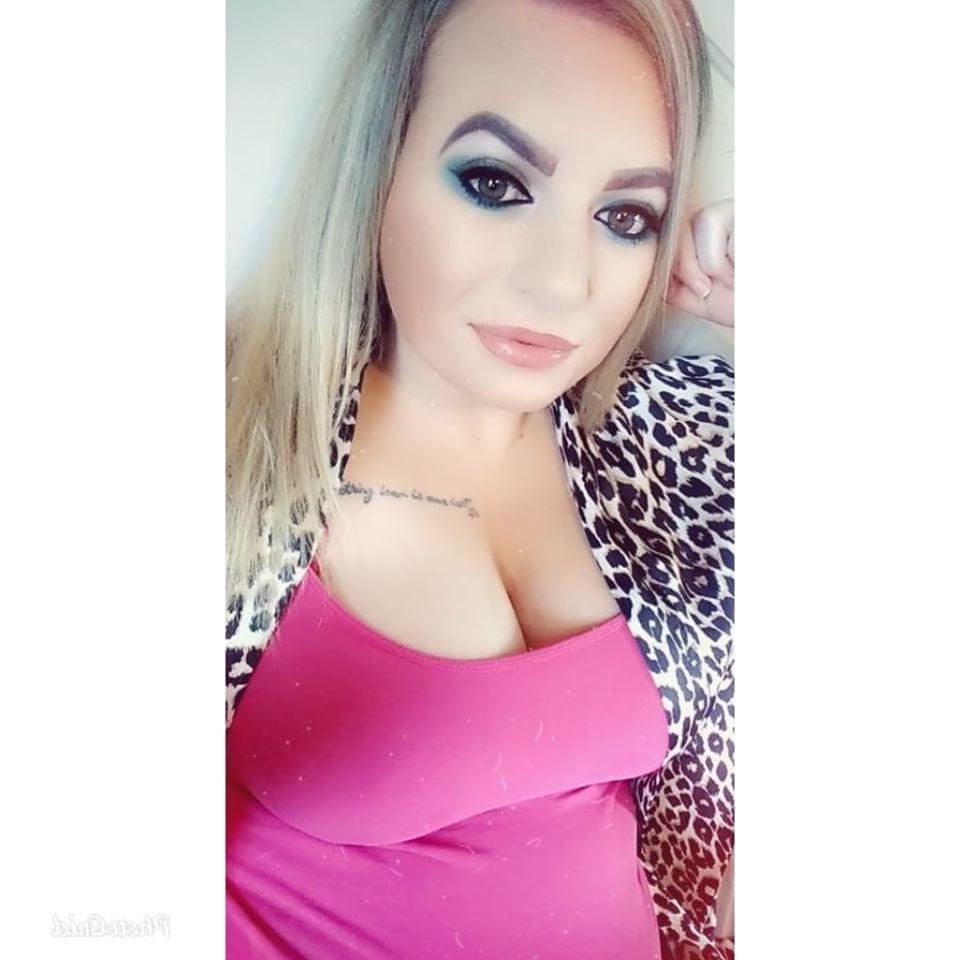 25P Great British Cleavage 14