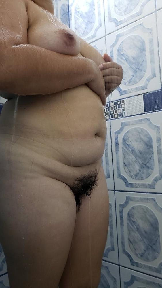 25P Mrs Andrea Santana 51 yo chubby and hairy part 2