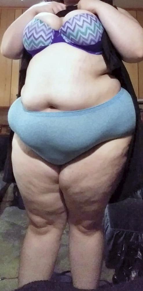 9P Kashyykkr's Pet Bitch