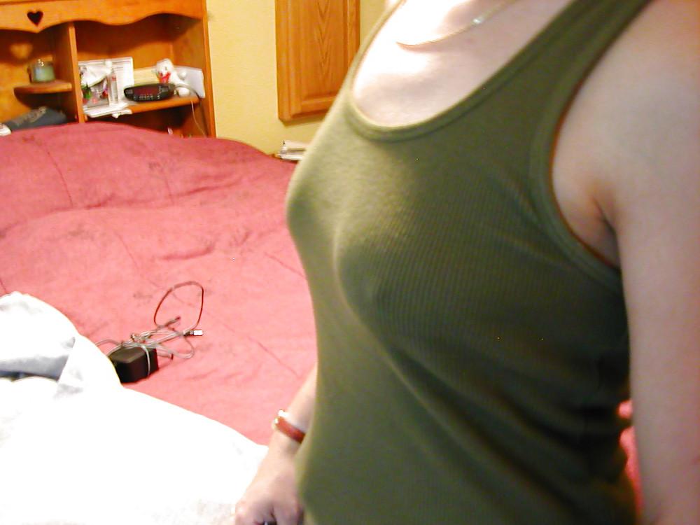 25P CUTE MILF EXPOSED