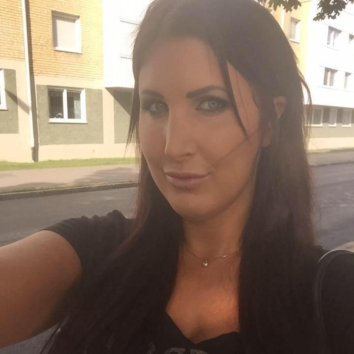 25P nasty bitch 16