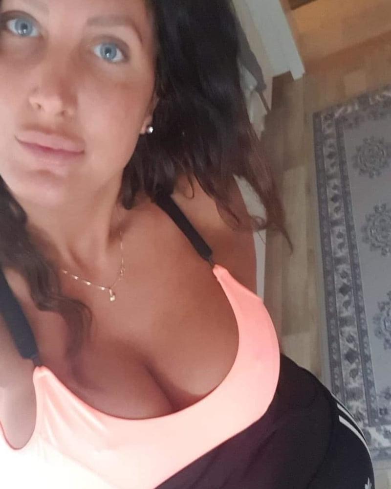 25P nasty bitch 16