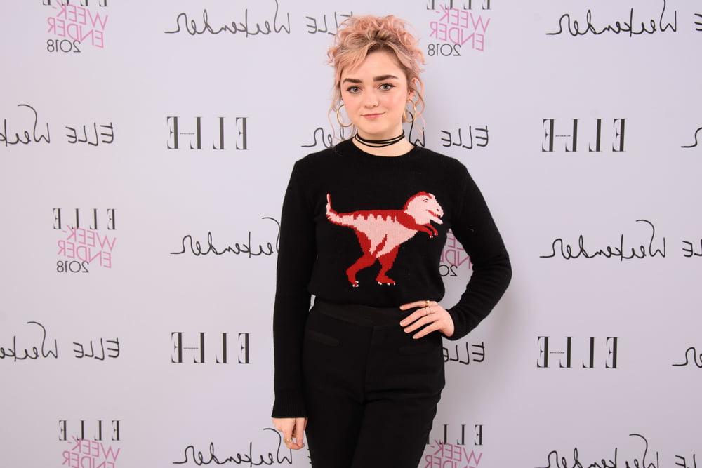 15P Cute and Sexy Maisie - 2018