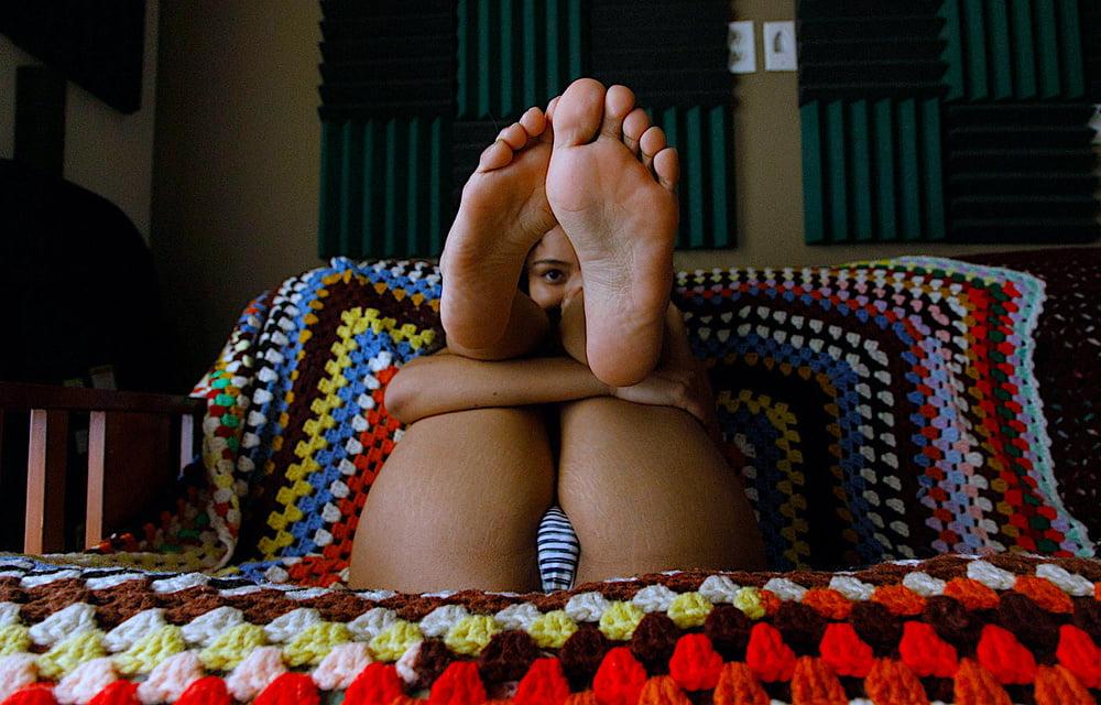 23P Legs up, 27.