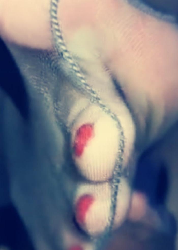 6P Piedini miei smaltati con collant neri 20 den