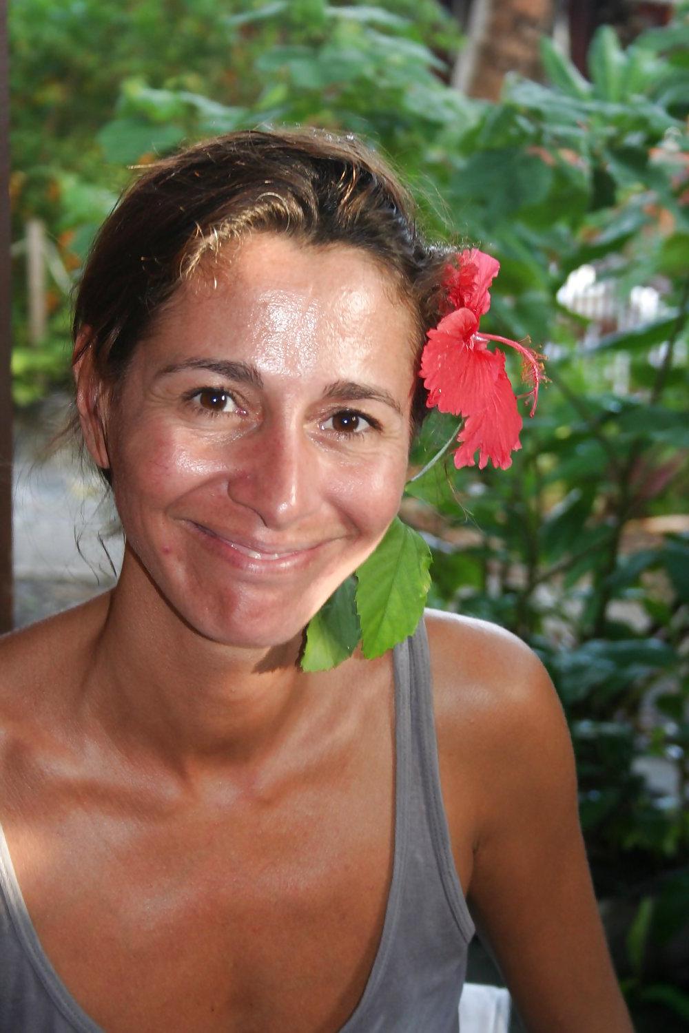 25P Flavia-Mature Goddess
