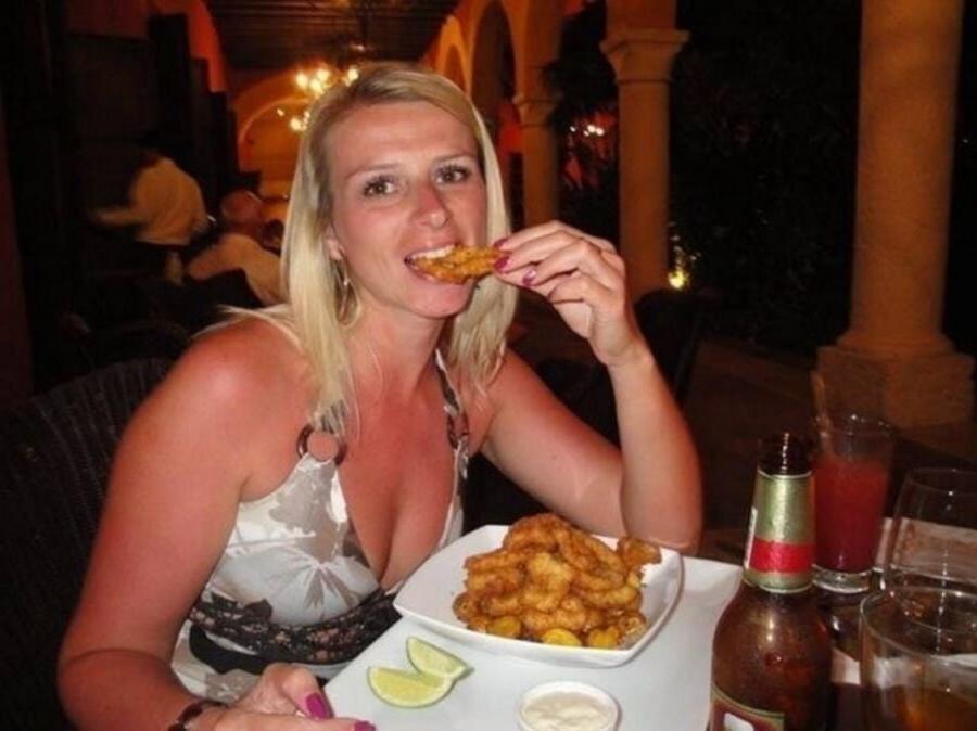 25P 188ZZ GERMAN WIFE MORE CUTE AND TASTY