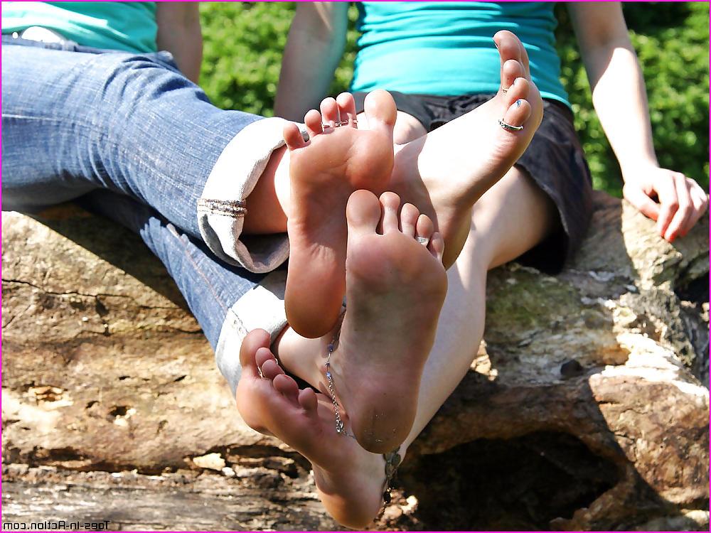 25P Teen Feet 