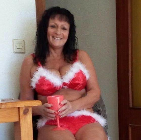 25P Naughty British Women 8