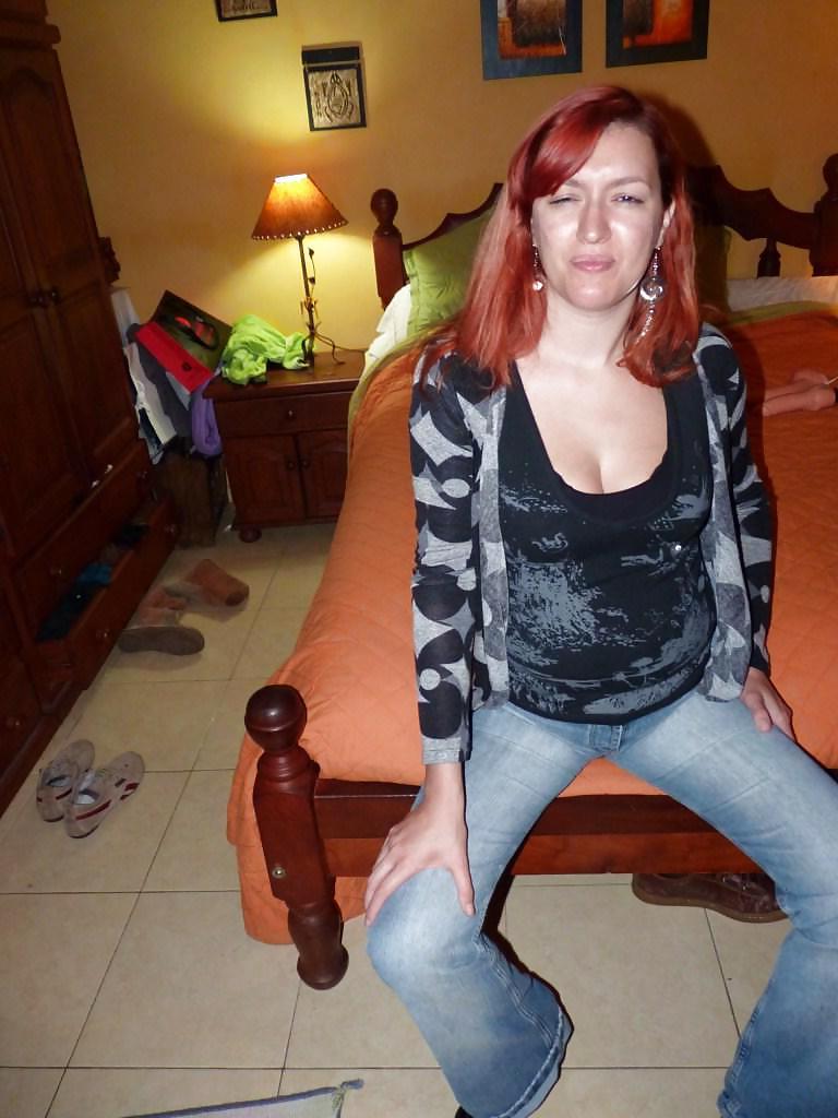 25P CAROLA - AMATEUR MATURE BITCH XVII