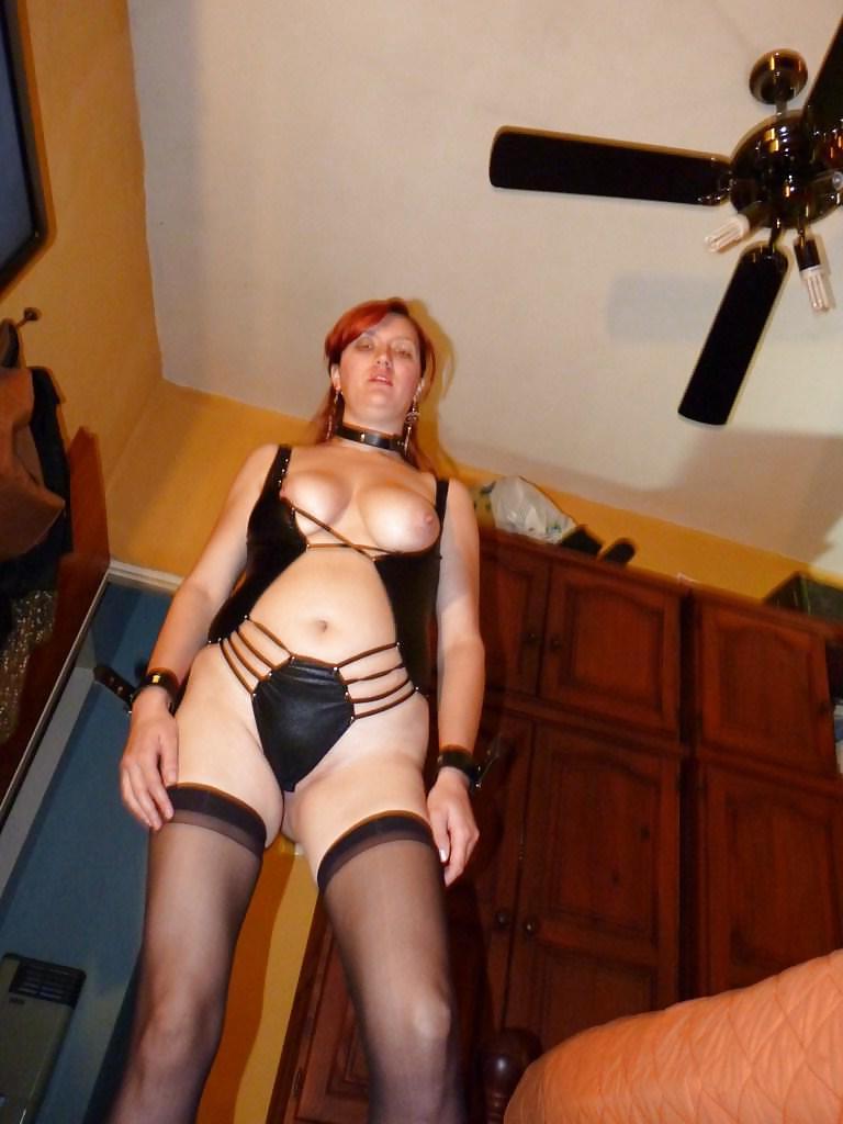 25P CAROLA - AMATEUR MATURE BITCH XVII