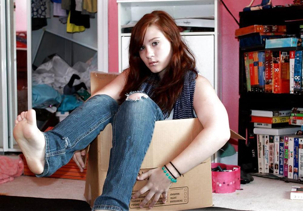 24P Teens and feet 4