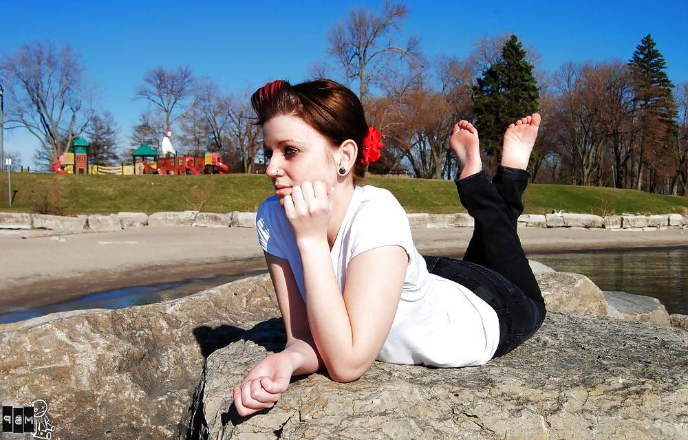 24P Teens and feet 4