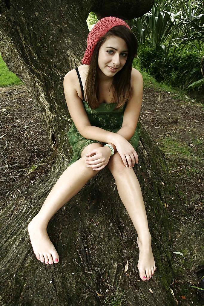 24P Teens and feet 4