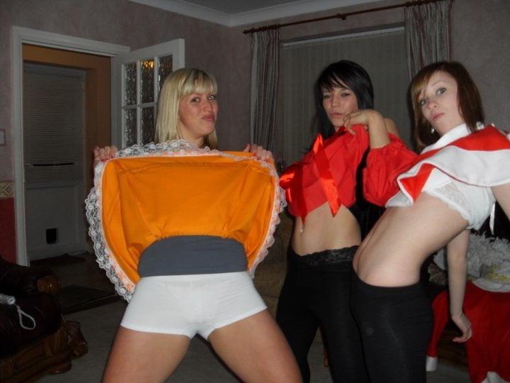 25P Camel toes 31