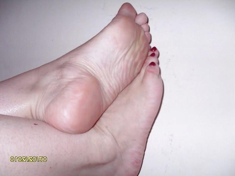 25P Feet nanda & Lia 