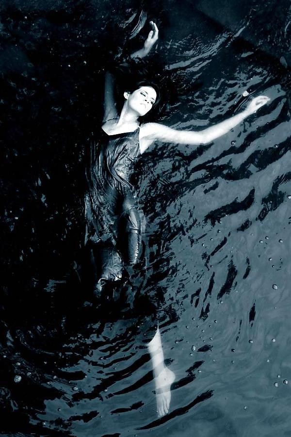 25P Art - Water 
