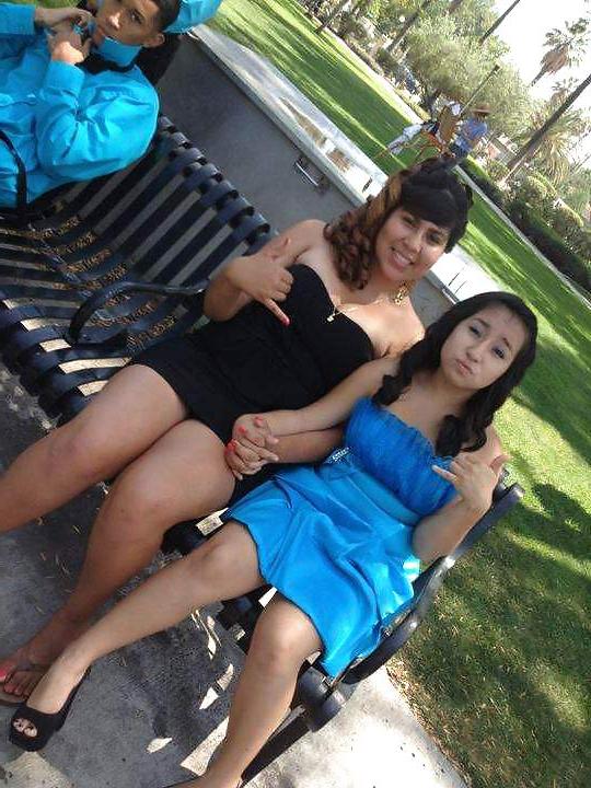 25P REAL MEAXICAN TEEN FEET AND TEEN SELFSHOT
