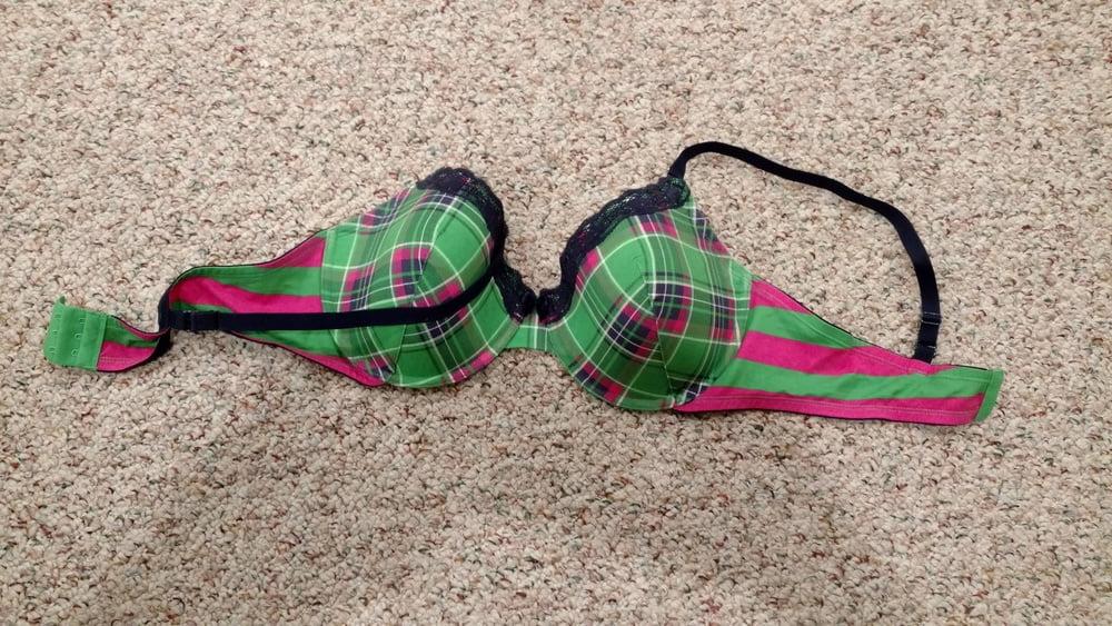7P Wife's Cute Bras
