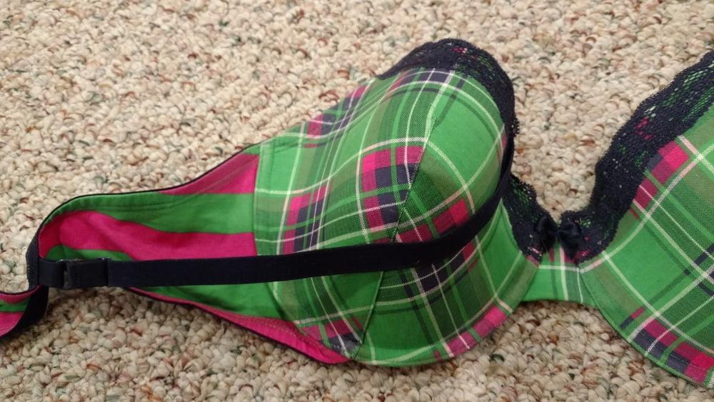 7P Wife's Cute Bras