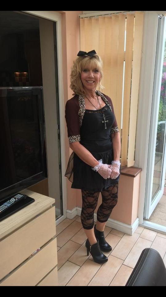 25P Sexy UK British Women 15