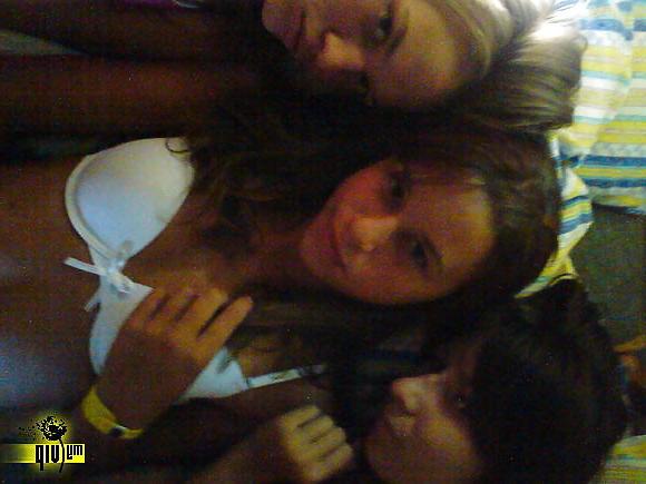 19P Cute Teen Homemade Secret Pictures 10!