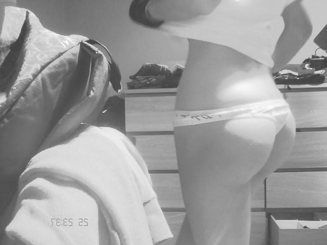 19P Cute Teen Homemade Secret Pictures 10!