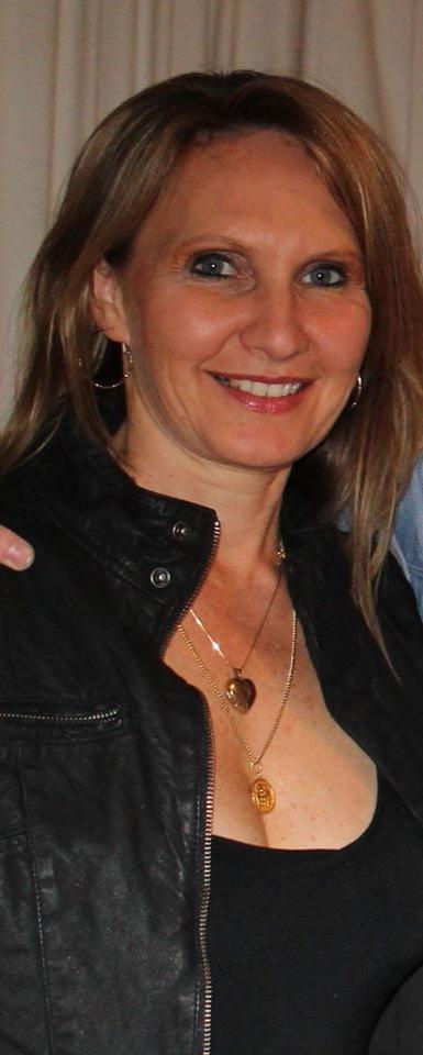 25P Great British Cleavage 12