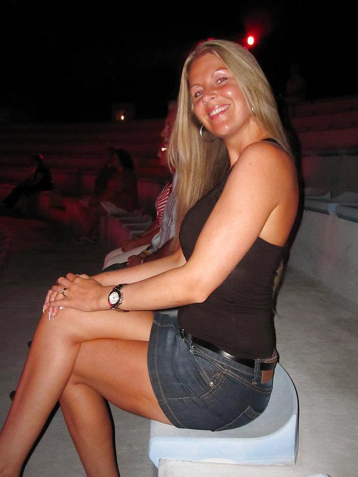 6P Sexy dutch mature bitch i like to fuck