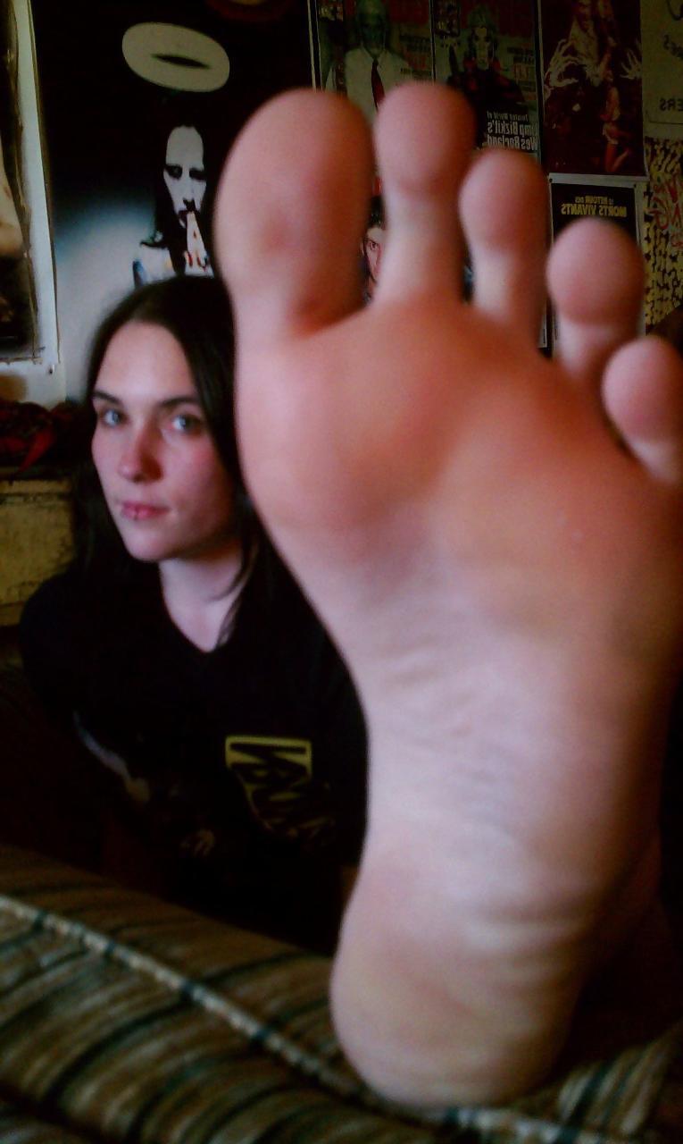 15P Teen Feet 17