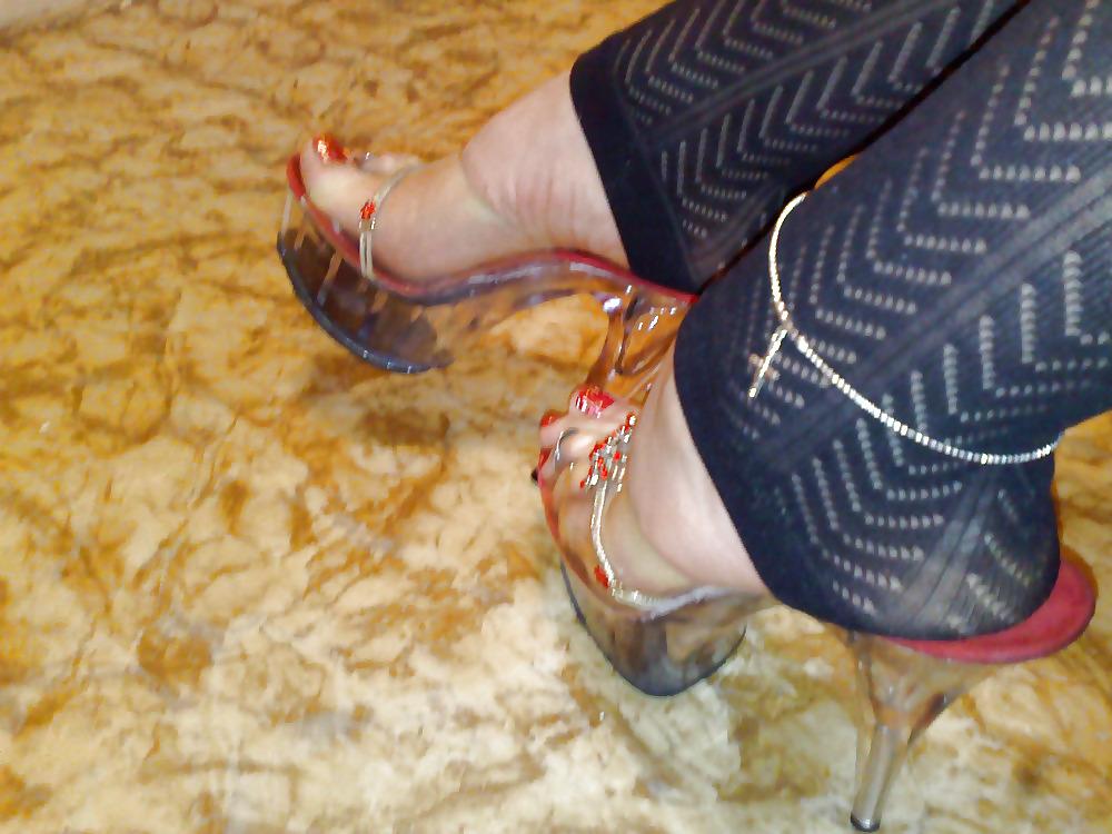 25P THE FETISH FOR TRANNY ASS AND FEET EDTION 2 NASTY FUCKERS