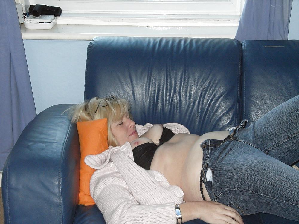 9P British Blonde Milf Wife