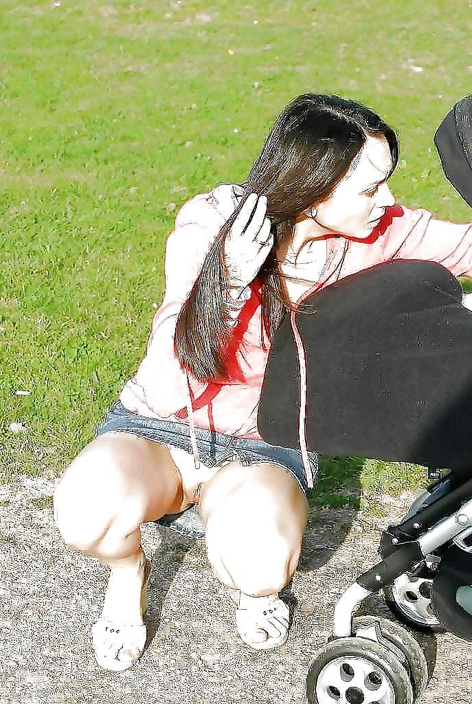 25P Varius upskirt in public