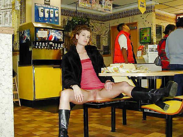 25P Varius upskirt in public