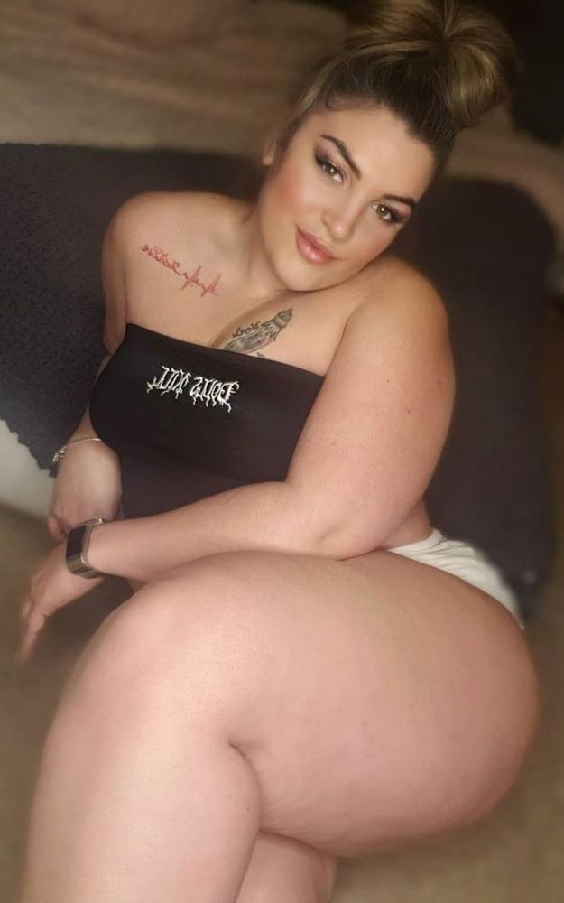 25P Chubby girl